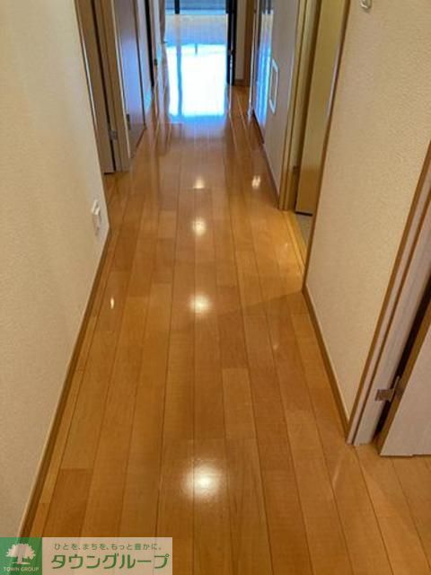 玄関　※写真は同タイプ住戸です。