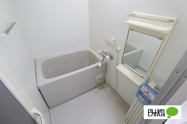地下鉄桜通線 高岳駅 徒歩7分 8階建 築22年の風呂写真