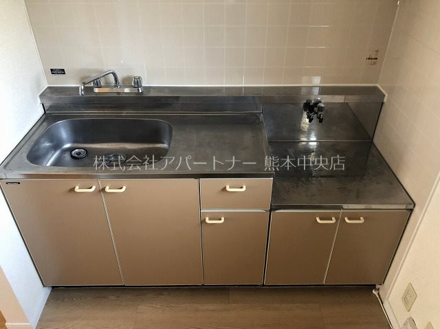 キッチン　２口コンロ設置可です☆