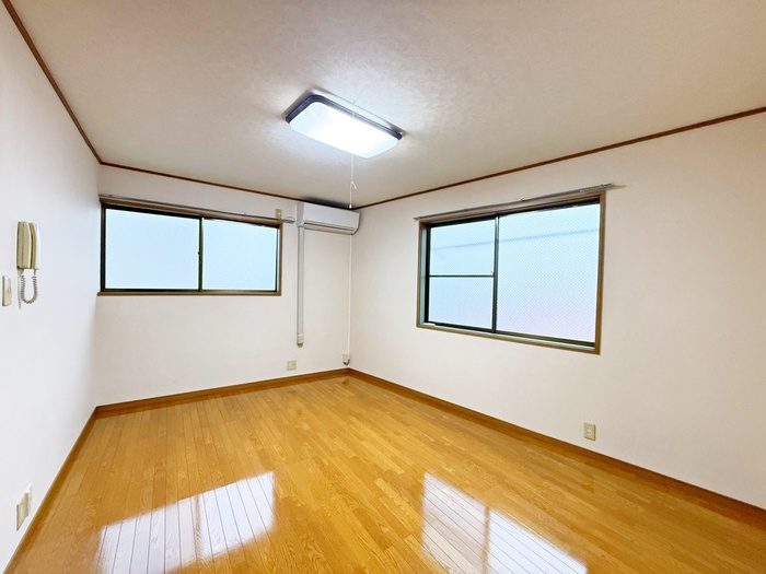 サンコーポIIの居間写真