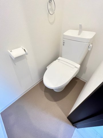ジーメゾン泉大津エヴァースのトイレ写真