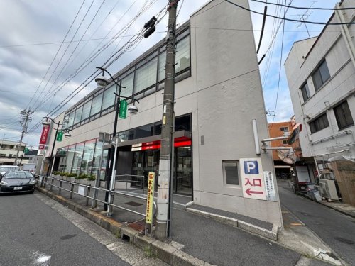 銀行　三菱UFJ銀行　江南支店（銀行）まで909m