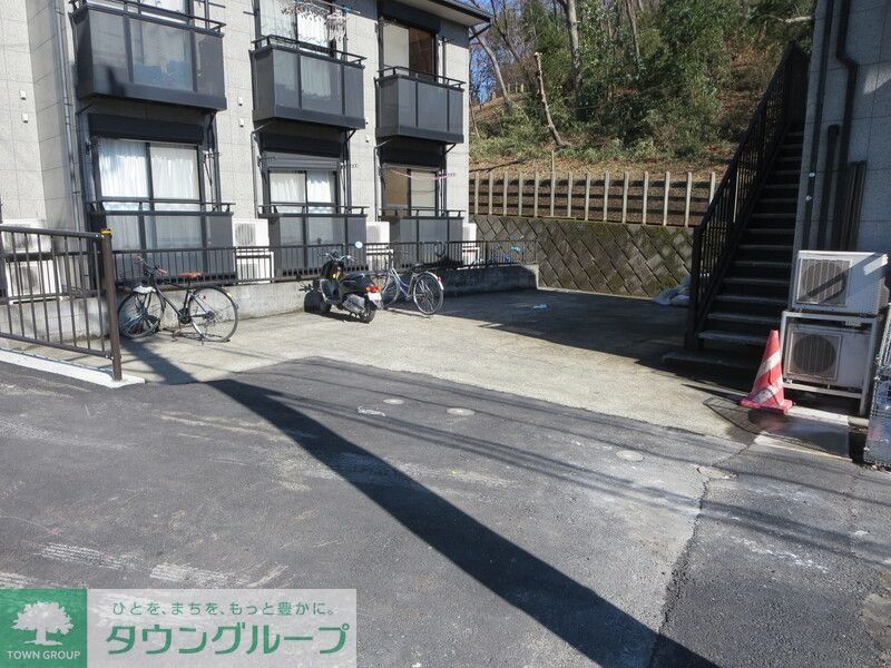 駐車場　駐輪場