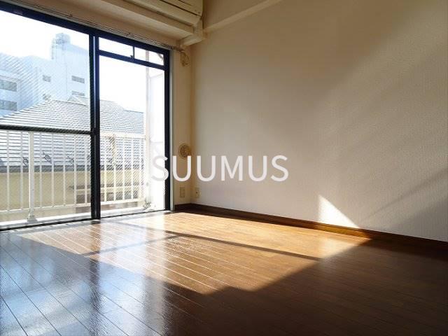 京王線 笹塚駅 徒歩9分 3階建 築36年の居間写真