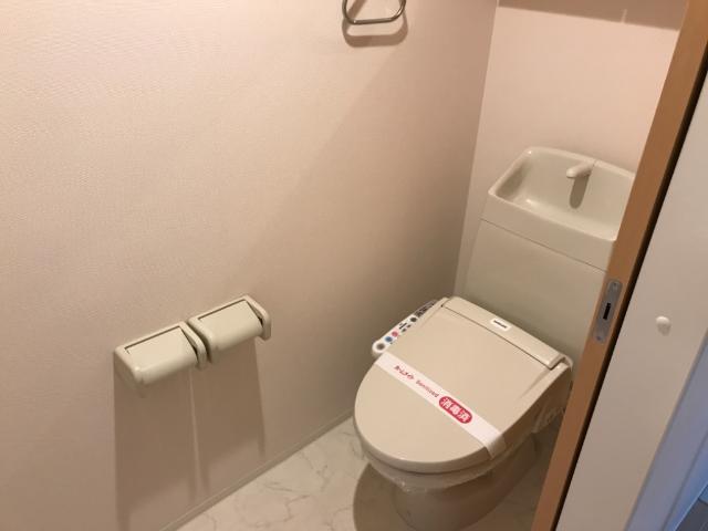 トイレ　シャワー付トイレ