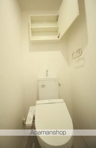 都営三田線 新板橋駅 徒歩4分 7階建 築12年のトイレ写真