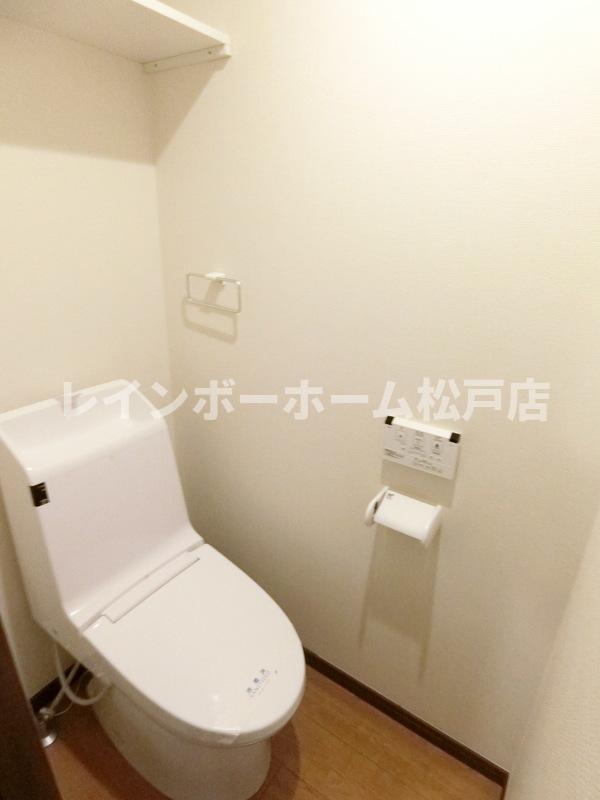トイレ　トイレもきれいです