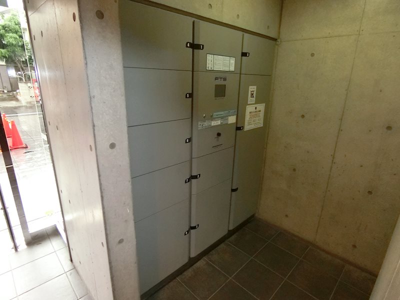 都営新宿線 大島駅 徒歩4分 8階建 築19年の外観写真