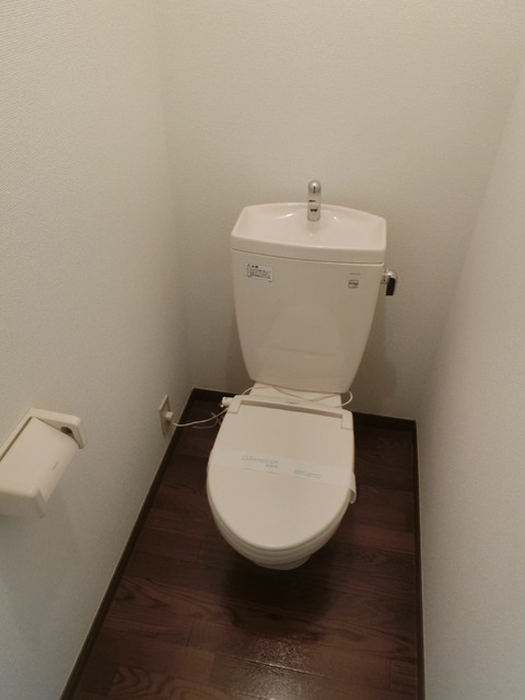 トイレ　トイレの広さってなんでこんなに落ち着くんでしょう。。