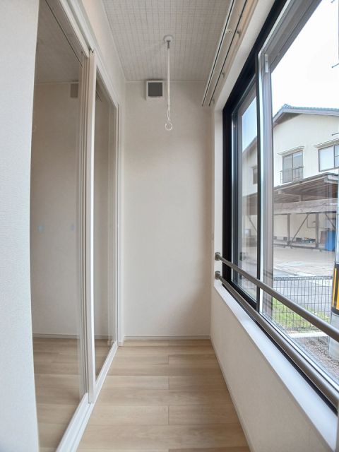 ヘッド Bの内装写真