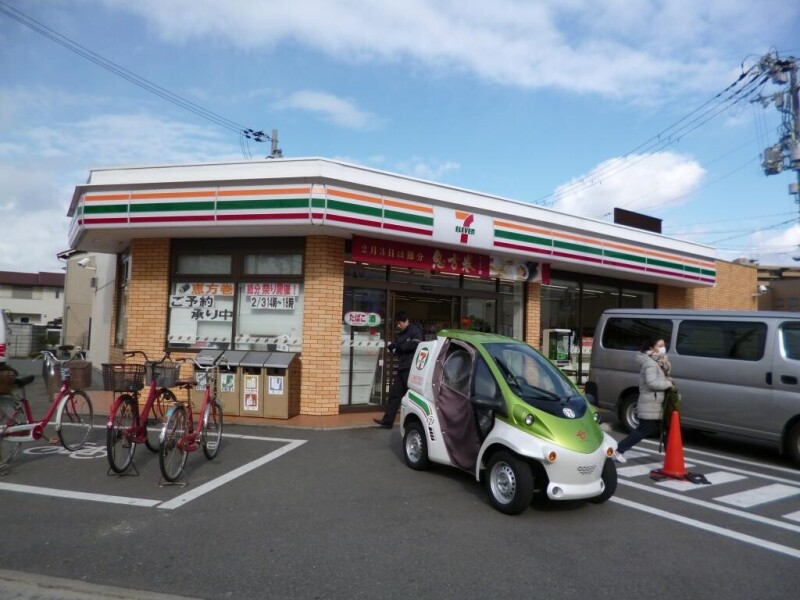 コンビニ　セブンイレブン大阪浜３丁目店（コンビニ）まで810m