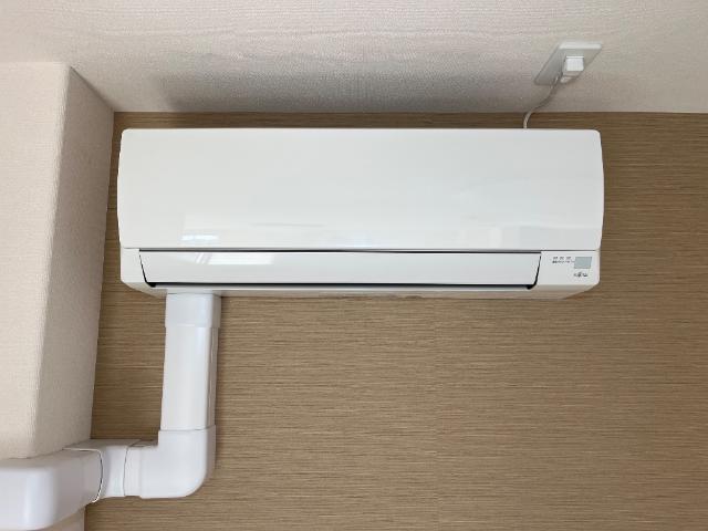その他設備　リビングエアコン