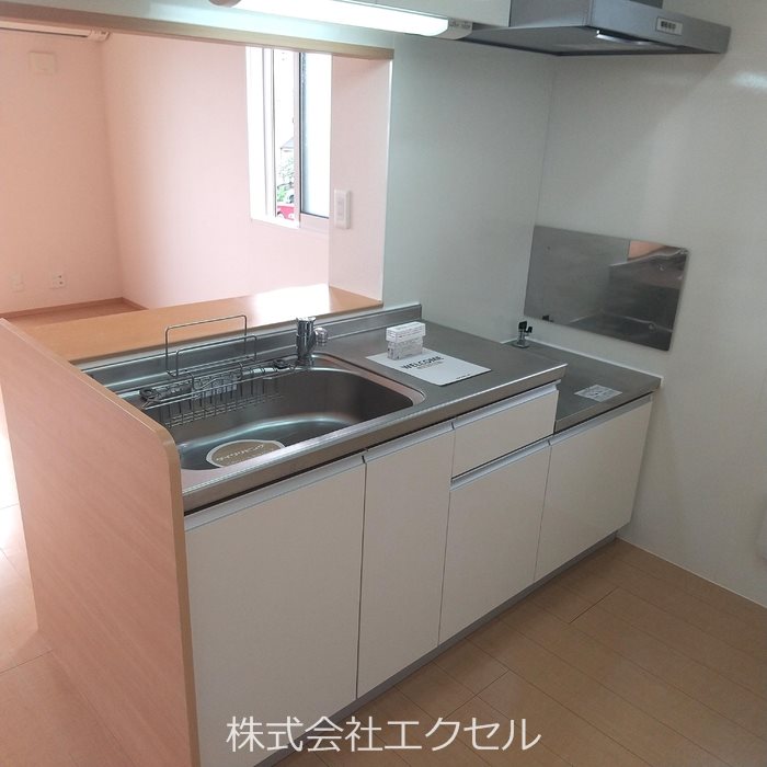 キッチン　同物件別部屋の写真です