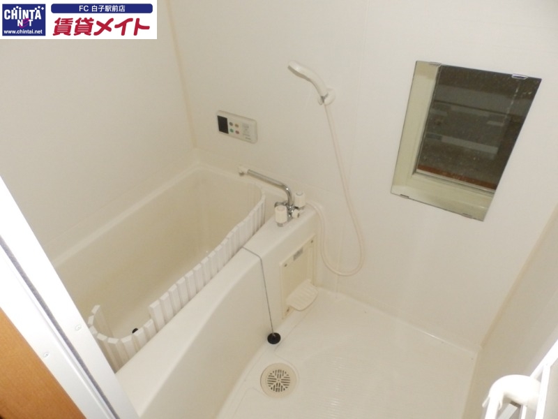 バス・シャワールーム　別部屋同タイプ