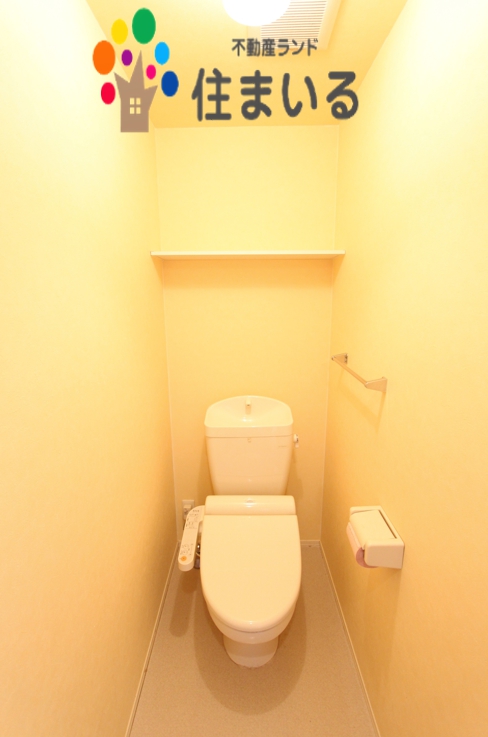 トイレ　※写真は同社同型タイプとなります