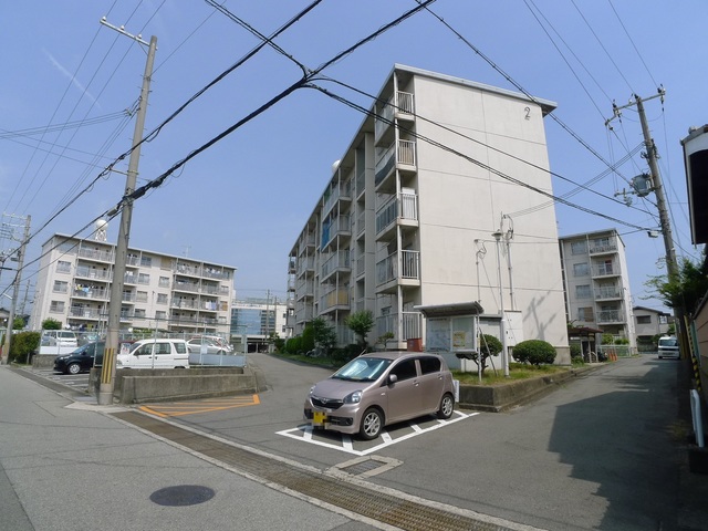 播磨本荘住宅の建物外観