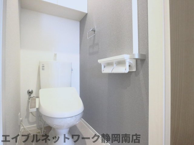 トイレ　シンプルで使いやすいトイレです