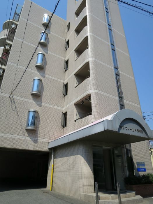 福岡市中央区渡辺通のマンションの建物外観
