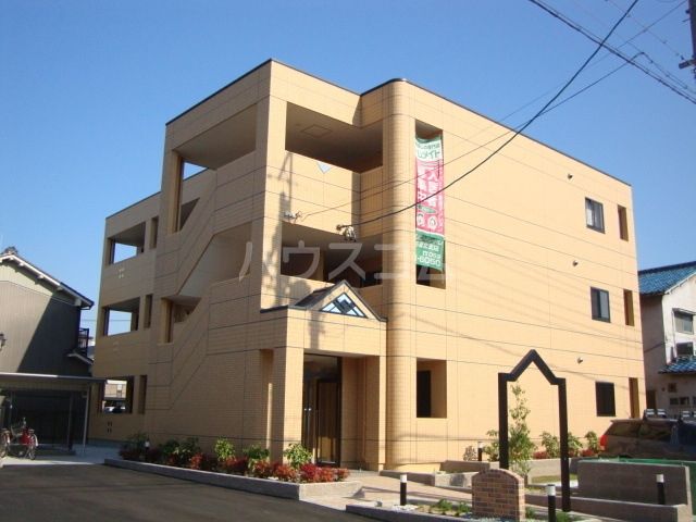 名古屋市北区中切町のマンションの建物外観