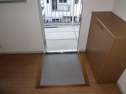 玄関　玄関（イメージ）