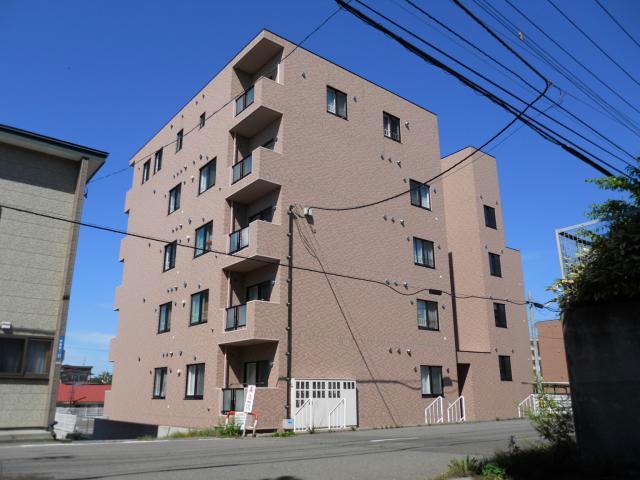 函館市中島町のマンションの建物外観