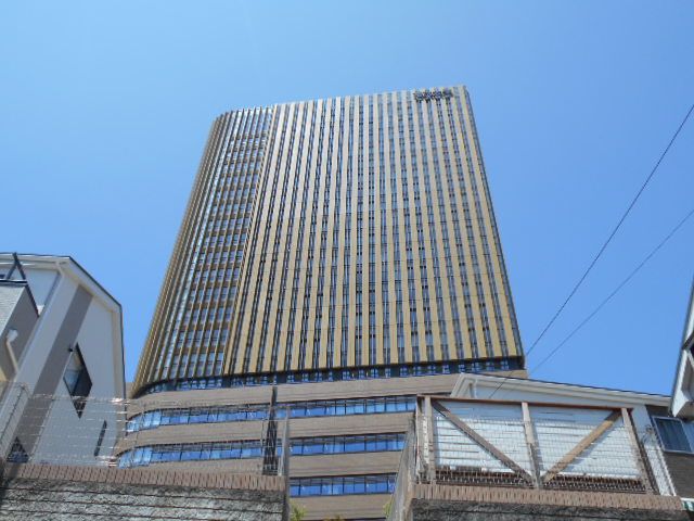 【八王子市大塚のマンションの写真】