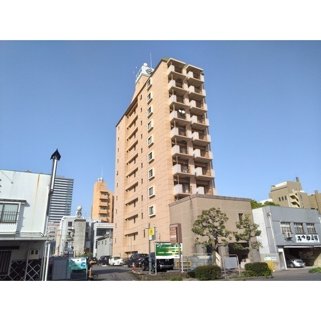 【タウンコート人宿町の建物外観】