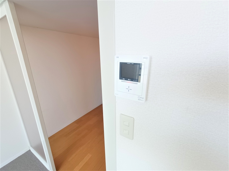 その他　モニター付きインターフォン付き。