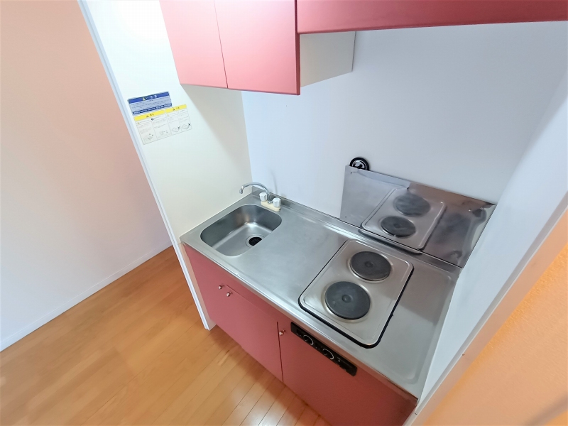 キッチン　コンロは２口コンロになります。