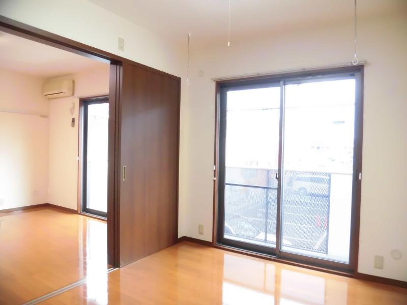 居室・リビング　リビング