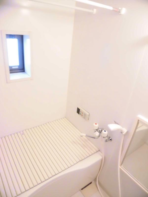 バス・シャワールーム　バスルーム