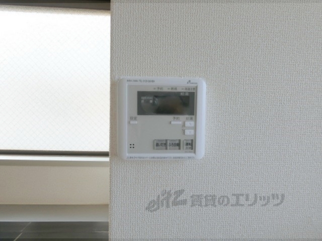 その他設備　給湯器リモコン