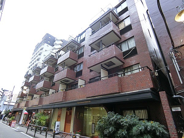 ライオンズマンション渋谷道玄坂の建物外観