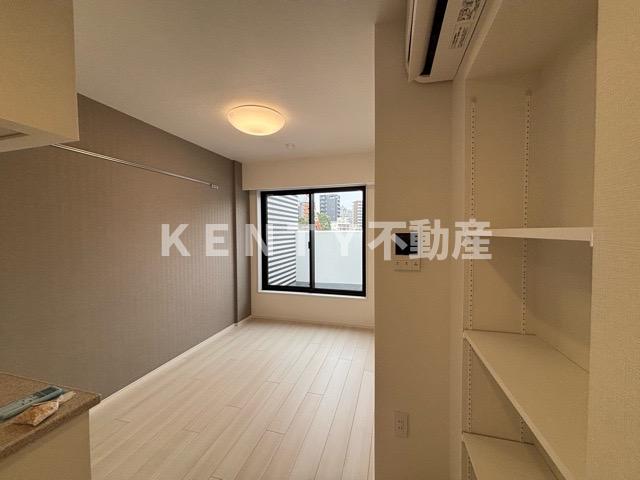 居室・リビング　ゆったりとした居間です