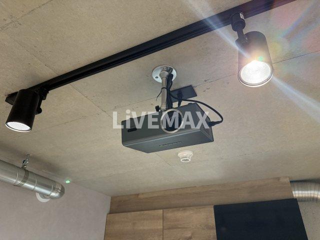 その他設備　プロジェクター