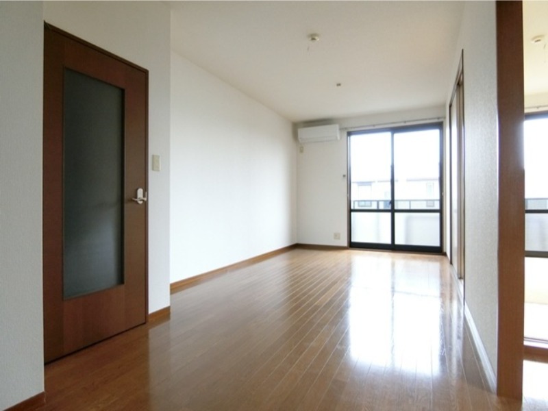 居室・リビング　図面と現状に相違がある場合には現状を優先