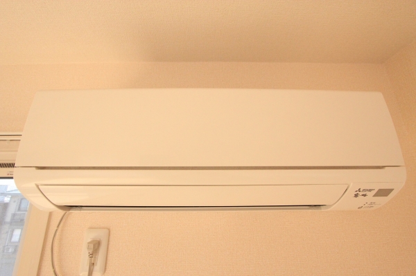 その他設備　うれしいエアコン2基付き