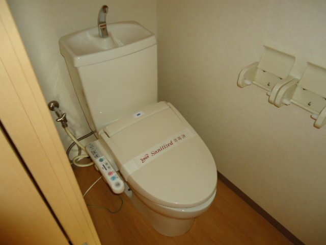 トイレ　シャワー付トイレ