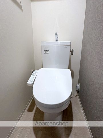 地下鉄堺筋線 北浜駅 徒歩2分 15階建 築1年のトイレ写真