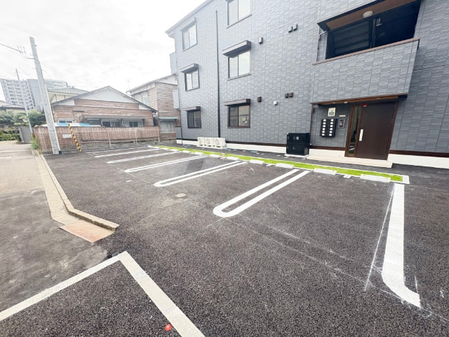 駐車場　敷地内にある駐車場になります。