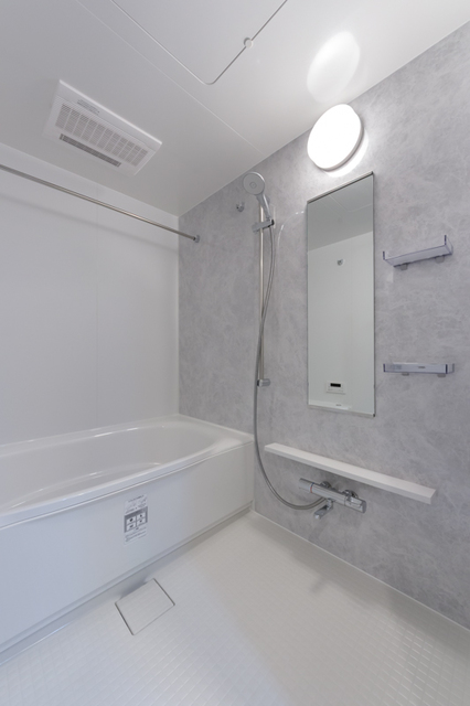 バス・シャワールーム　※写真は同タイプ住戸です。