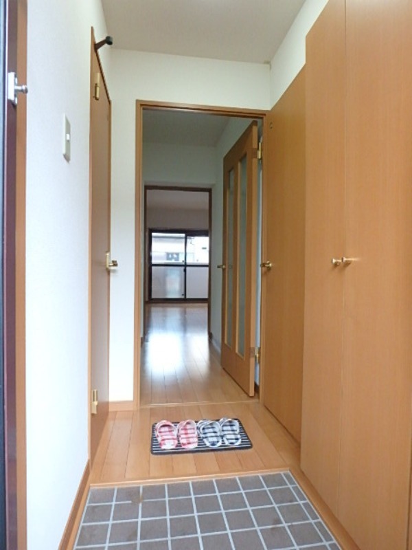 玄関　図面と現状に相違がある場合には現状を優先