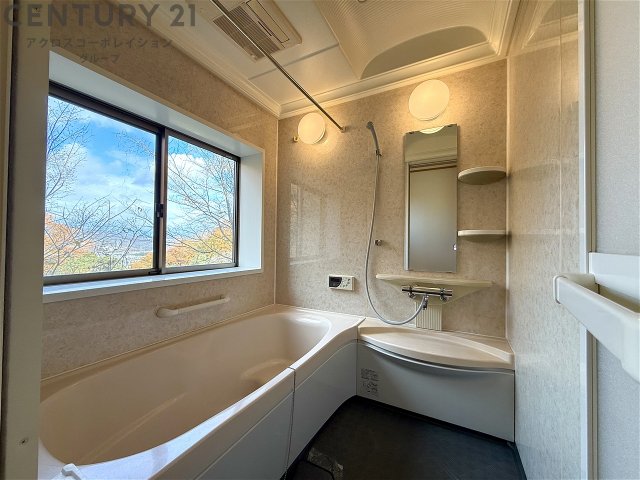 バス・シャワールーム　お風呂から見える眺望が綺麗です☆