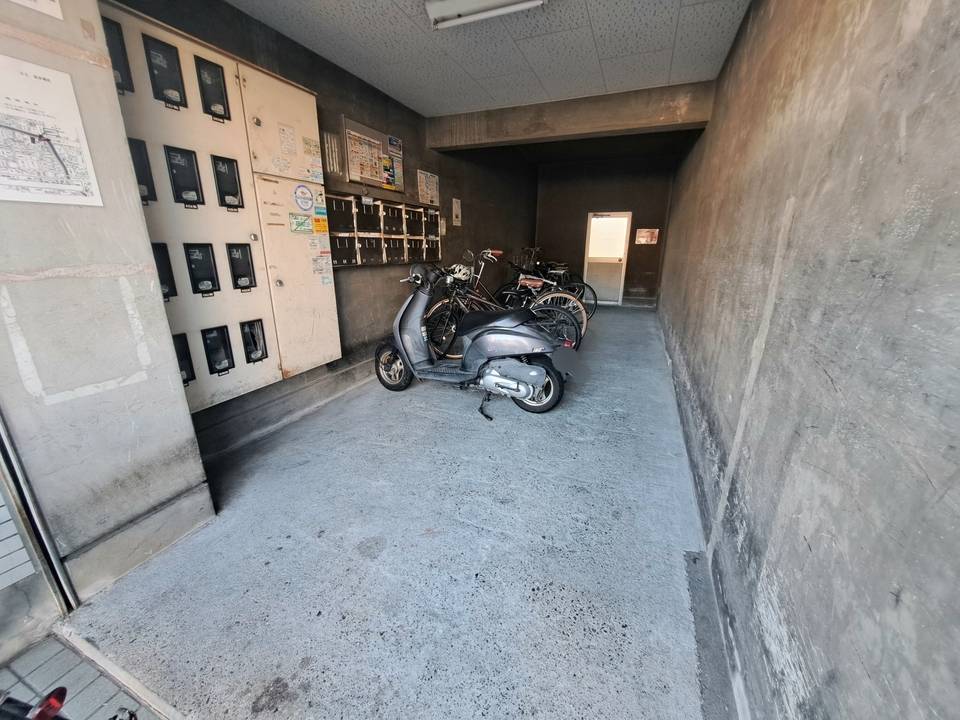 駐車場　駐輪場