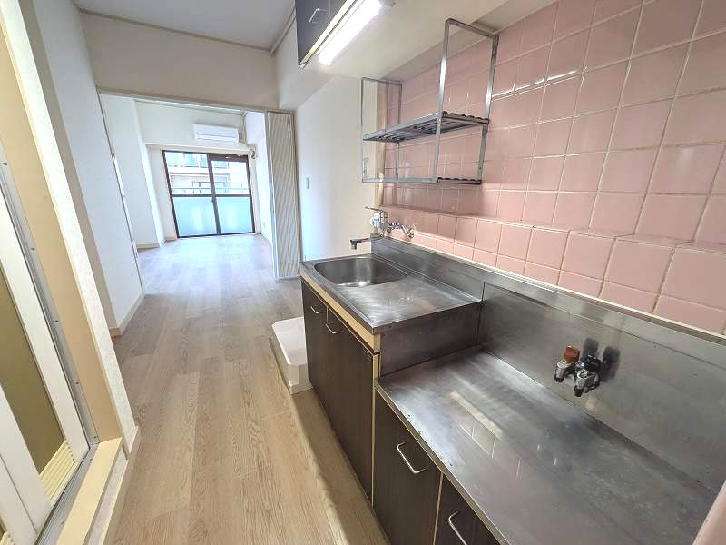 キッチン　退去後写真