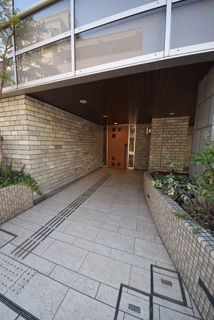 エントランス　☆駅近賃貸マンション！設備・収納充実！買い物便利な立地☆