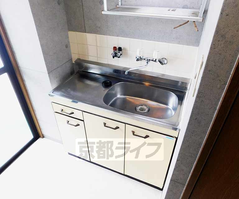 キッチン　コンパクトな使い易いキッチンです！