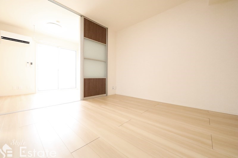 居室・リビング　1LDK [ LDK8.9 x 洋4.4 ]