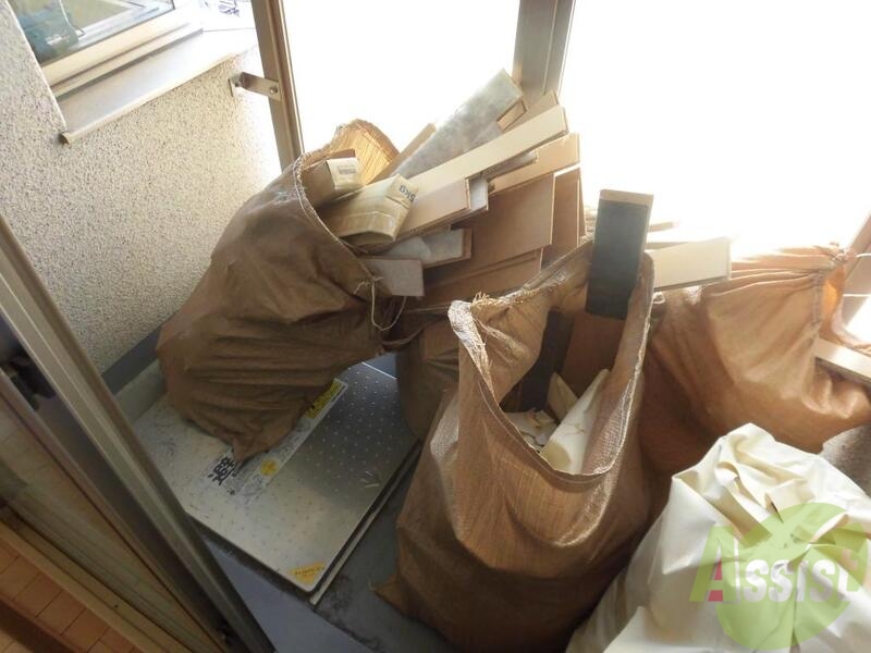 バルコニー　改装中です