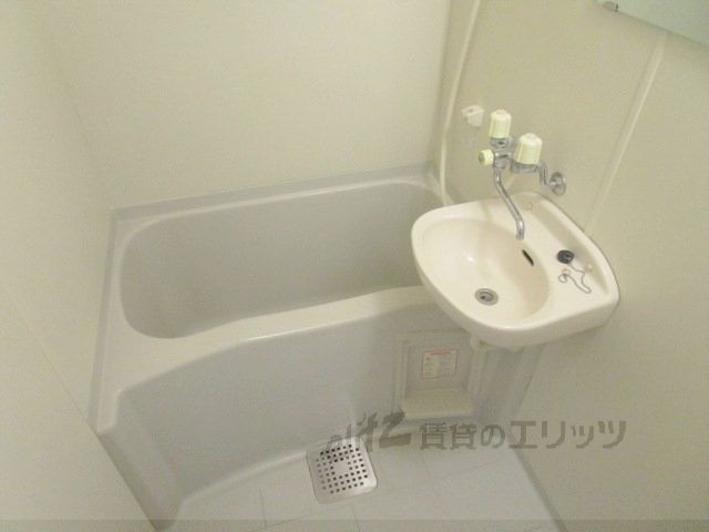 バス・シャワールーム　風呂